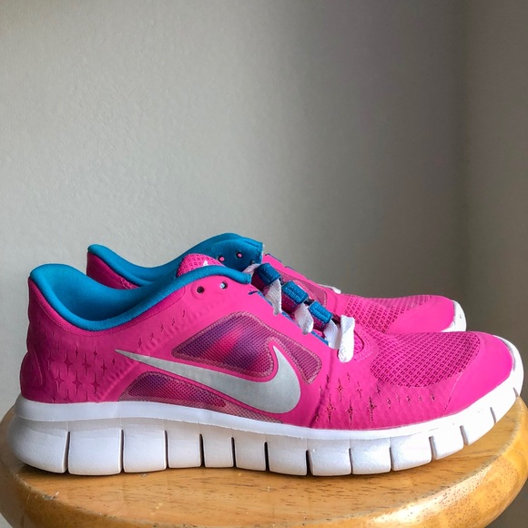 girls nike free shoes
